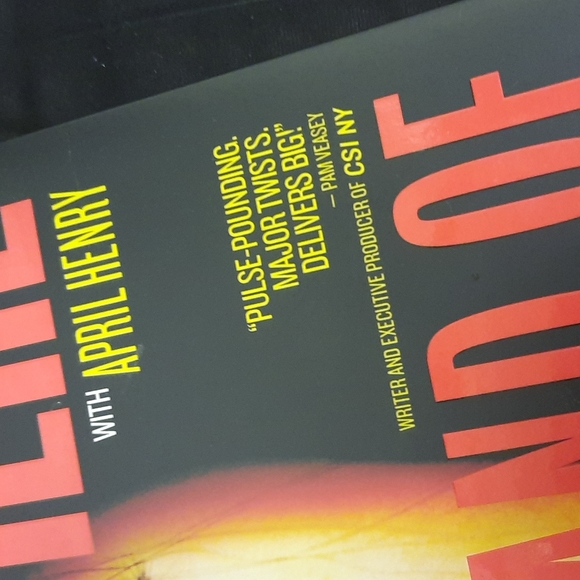 Hand of fate by lis  wiehl  new york times best seller - Picture 2 of 4